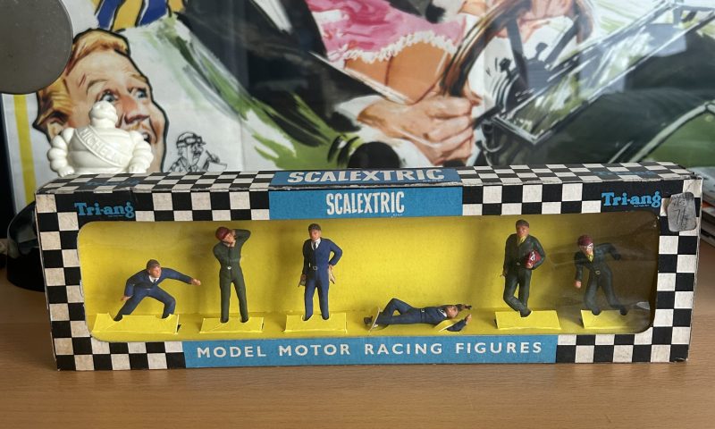 Scalextric Mechanics & Racing Drivers Figure Set