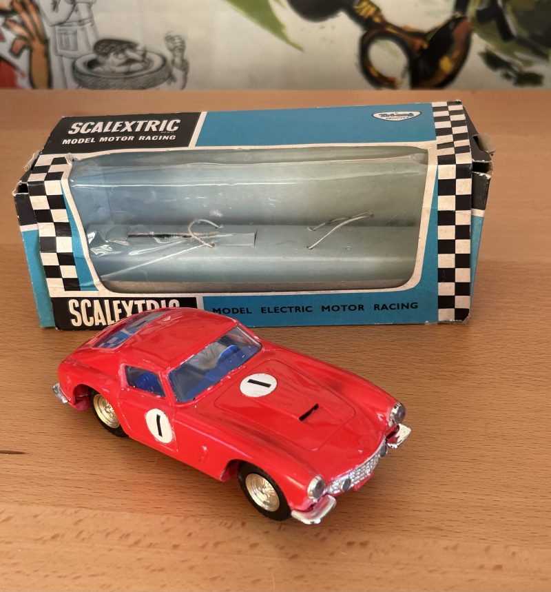 Scalextric C69 Ferrari 250 GT Berlinetta - Image 4