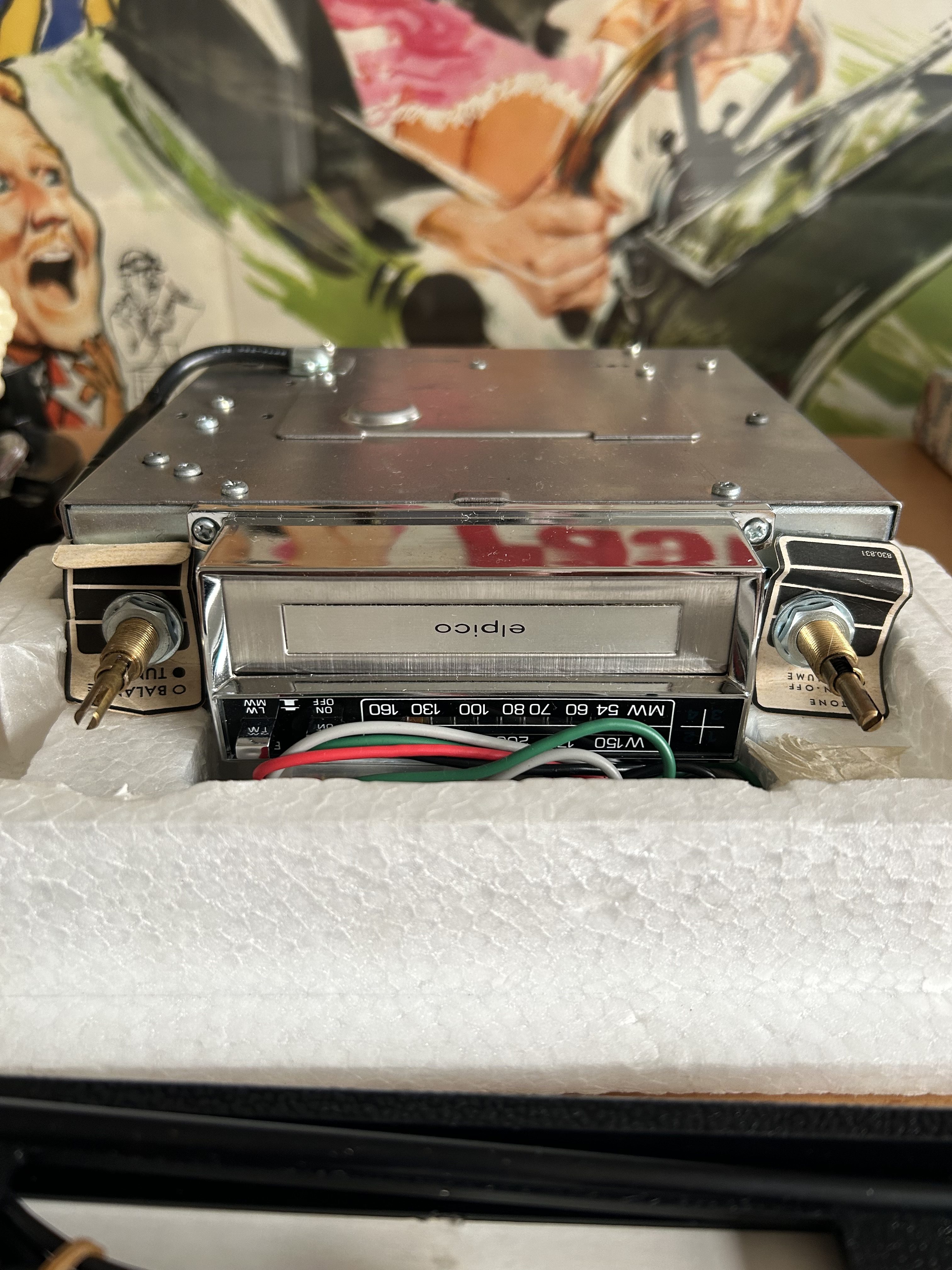 Epic Classic Car Radio with 8 Track Player Boxed – Classic Cars for