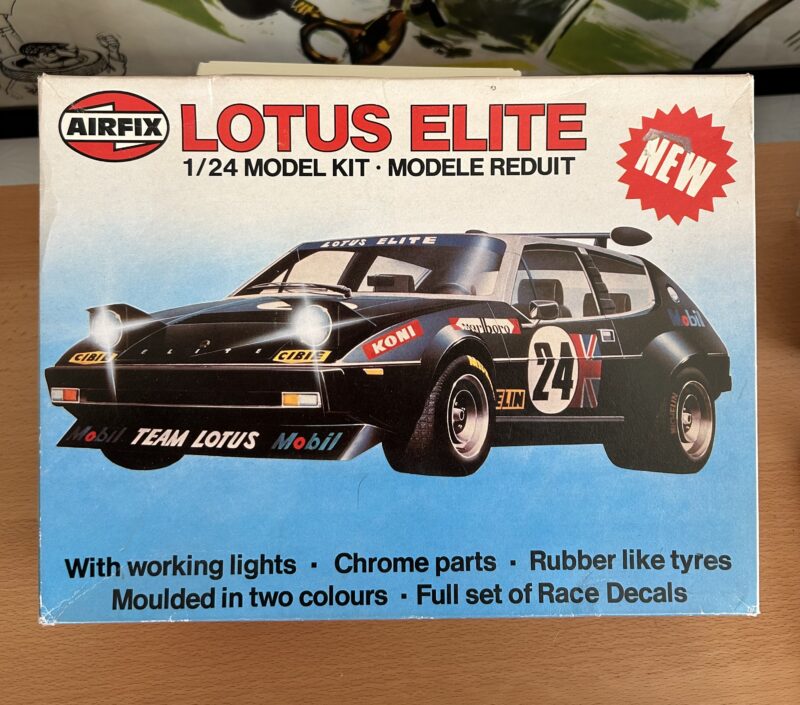 Airfix 1/24 Lotus Elite  Car Model Kit